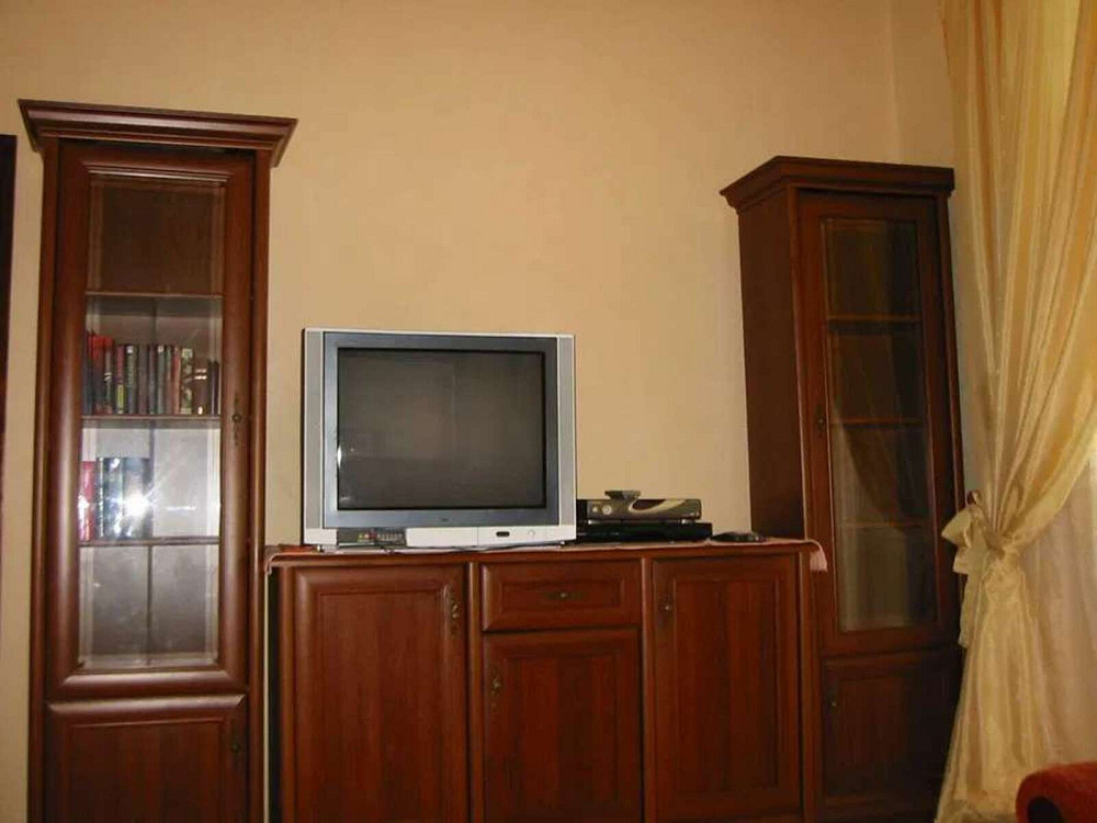 Оренда Квартира 2-кімнатна, 2/4 поверх на ул. Багговутовская Київ - фото 2