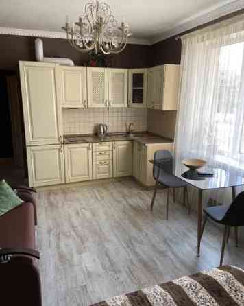 Оренда Квартира 1-кімнатна, 1/5 поверх на Пригородная ул., 1 