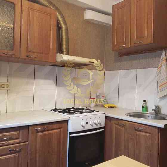 Продаж Квартира 2-кімнатна, 1/5 поверх на Донца Михаила ул., 19Б Київ