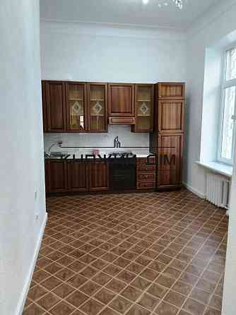 Оренда офісне приміщення на вул. Антоновича поверх - 6/6 Киев