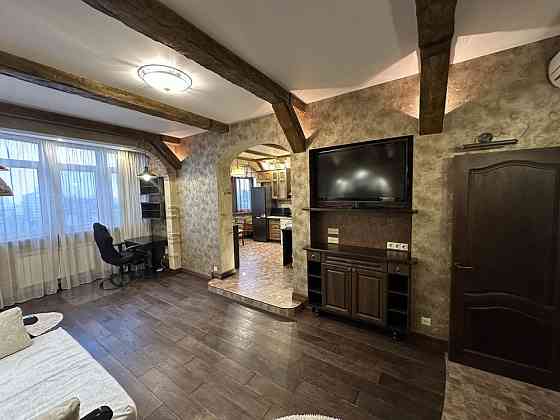 Продаж Квартира 1-кімнатна, 19/24 поверх на Дмитрівська вул., д. 80 Kiev