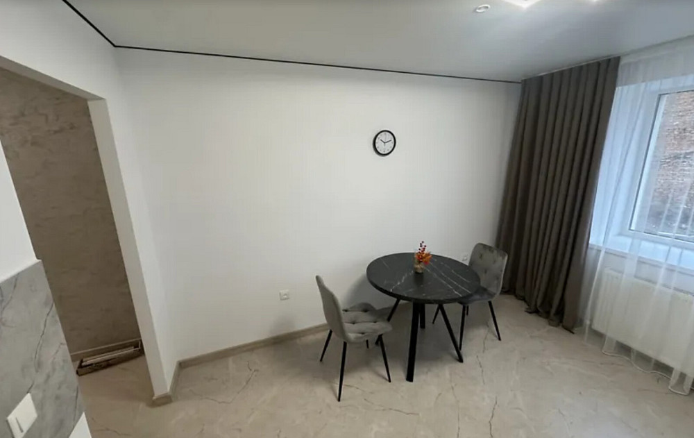 Продаж 2к квартири 74 кв. м на вул. Яреми Ternopil' - photo 3