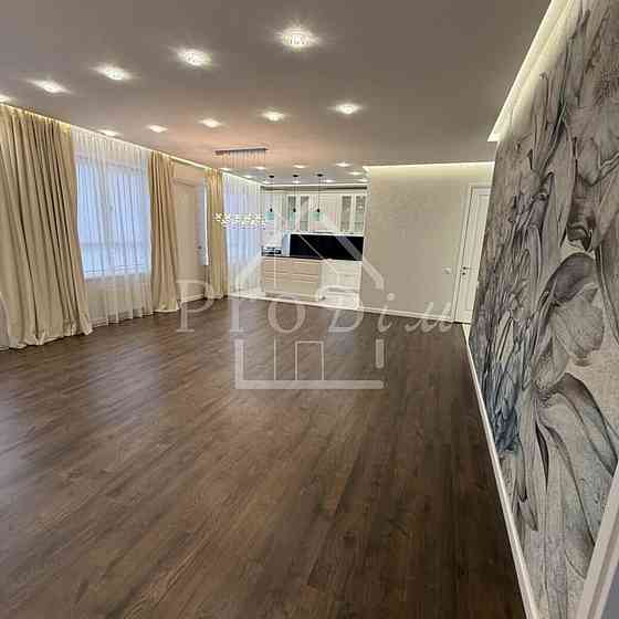 Продаж Квартира 4-кімнатна, 24/25 поверх на Шолуденка вул., 1а Київ