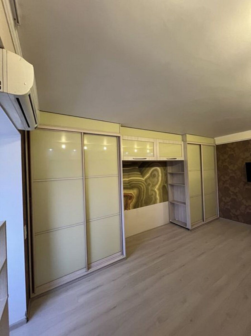 Продаж Квартира 1-кімнатна, 8/9 поверх на Тичини, 26А Киев - изображение 3