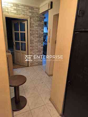 Продаж Квартира 3-кімнатна, 4/9 поверх на вул. Безручко Марка Київ