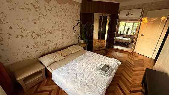 Оренда Квартира 3-кімнатна, 5/5 поверх на Івана Виговського, 8а Київ