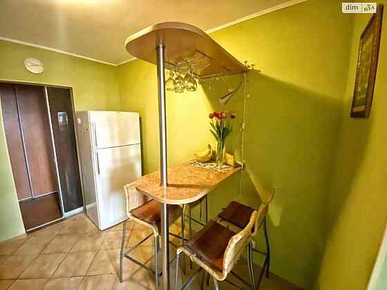 Оренда Квартира 1-кімнатна, 7/14 поверх на Выборгская ул., 28 Киев