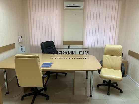 Оренда офісне приміщення на Владимирская ул. поверх - 1/4 Kiev