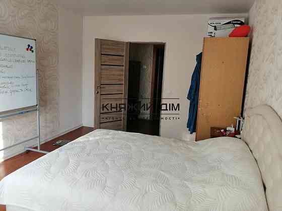 Отличная большая шестикомнатная раздельная квартира на Тростянецкой 6ж.Код: 21120900 Київ