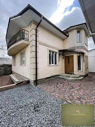 Продаж Будинок 5-кімнатний на вул. Мойсея Базіна Рівне