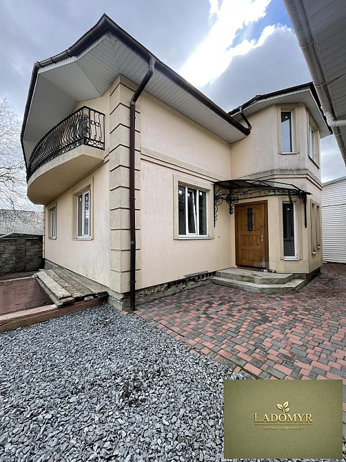 Продаж Будинок 5-кімнатний на вул. Мойсея Базіна Рівне - фото 1