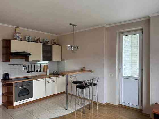 Оренда Квартира 2-кімнатна, 13/22 поверх на Автозаводська, 99/4 Київ