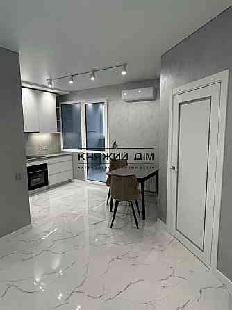 Продаж Квартира 1-кімнатна, 7/24 поверх на Харьковское шоссе Київ