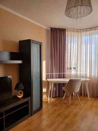 Оренда Квартира 2-кімнатна, 19/20 поверх на Бажана, 10 Київ