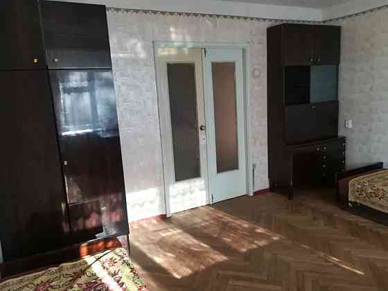 Продаж Квартира 2-кімнатна, 3/9 поверх на Вереснева, 12А Kiev