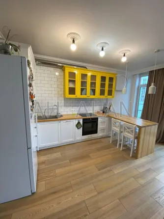 Продажа 3к Квартира 77 кв.м ЖК