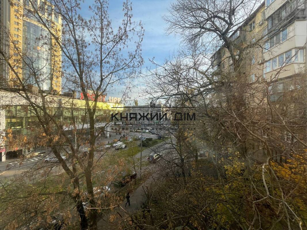 Оренда 3-кімнатної роздільної квартири, метро Політехнічний інститут. № 11199870 Kiev - photo 17