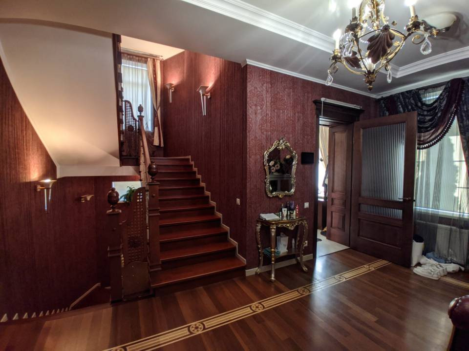 Продаж 2-поверховий Будинок  457 кв.м 7+ кімн. на вул. Митницька, Черкаси - фото 7