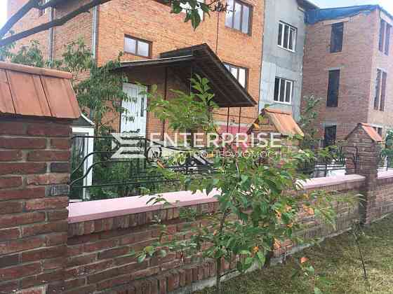 Продаж 3-поверховий Будинок з ділянкою 4 сот 170 кв.м 5 кімн. на Арктичної вул. Брюховичі (Перемишлянський район)