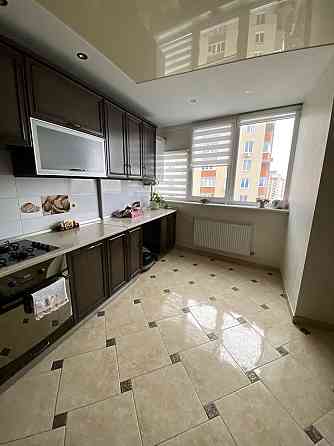 Продаж Квартира 3-кімнатна, 8/11 поверх на вул. Тролейбусна Ternopil'