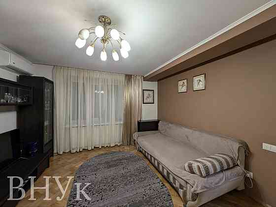 Продаж Квартира 3-кімнатна, 6/7 поверх на вул. Лозовецька Тернопіль