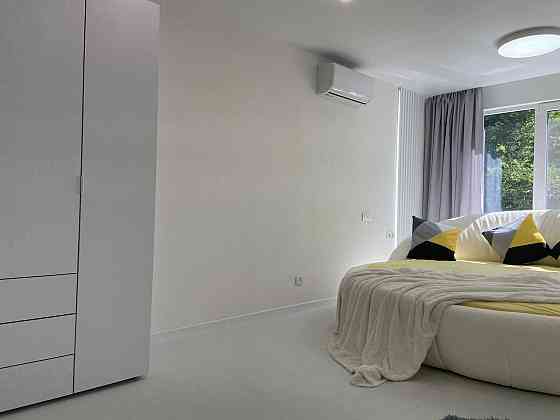 Продам 2-к.квартиру с ремонтом Королёва / Глушко, Таирова, 3/5 эт. Одеса