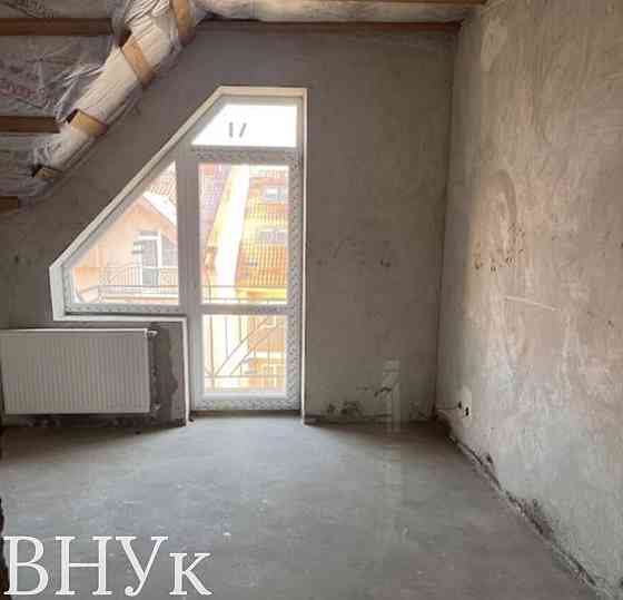 Продаж Квартира 4-кімнатна, 5/5 поверх на Охіри Uzhhorod