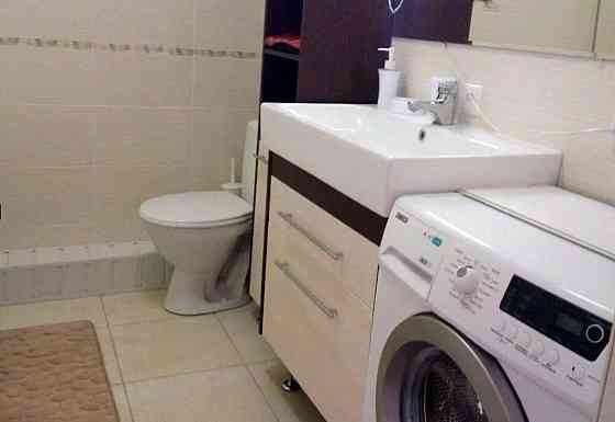 Оренда Квартира 2-кімнатна, 14/24 поверх на вул. Парково-Сирецька, 4-В Киев