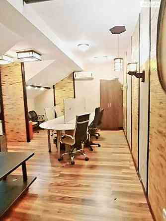 Оренда Квартира 3-кімнатна, 6/6 поверх на Мечникова Київ