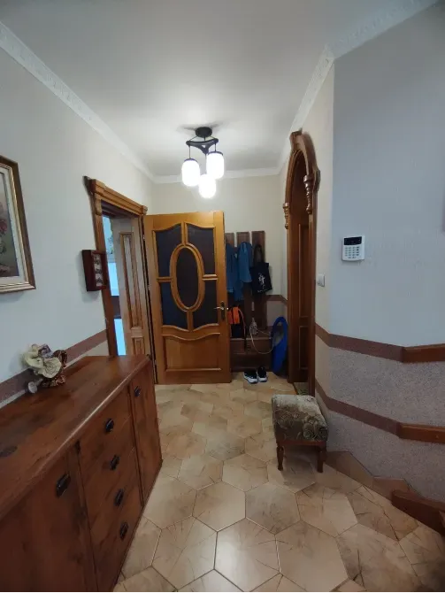 Продажа 2-этажный Дом с участком 8 сот 188 кв.м 5 комн. на Олександра Блистіва Ужгород - изображение 7