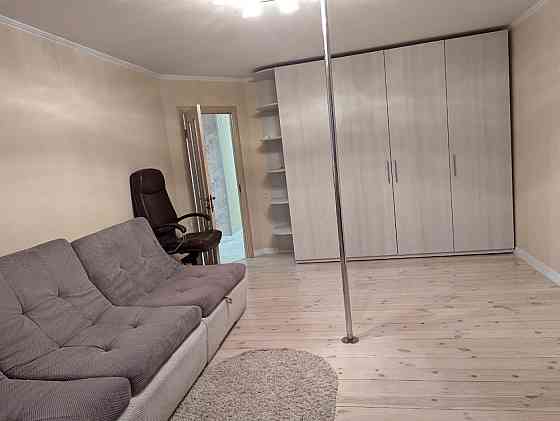 Оренда Квартира 2-кімнатна, 8/10 поверх на вул. Соборна Рівне