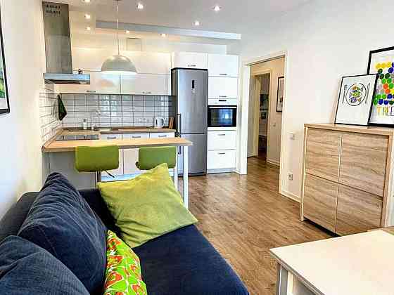 Оренда Квартира 2-кімнатна, 2/16 поверх на ул. Анатолия Петрицкого, 21 Kiev