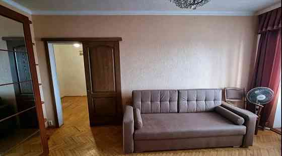 Оренда Квартира 3-кімнатна, 7/9 поверх на Вербицького, 24а Киев