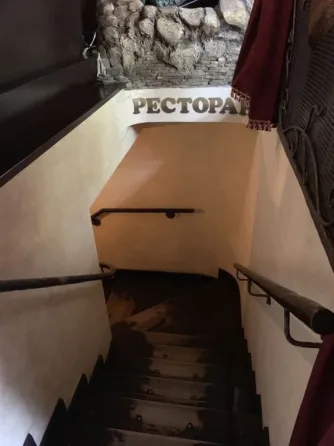 Продаж Ресторан / кафе / бар / кав’ярня площа 386 кв.м 1-й поверх на проспект Олександра Поля Дніпро