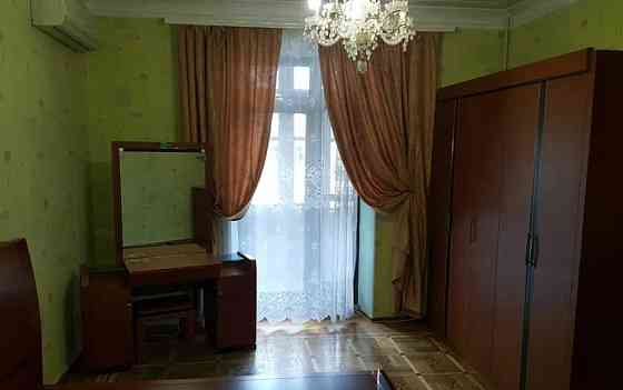 Продам 3х комнатная  квартира в центре (сталинка) Одесса