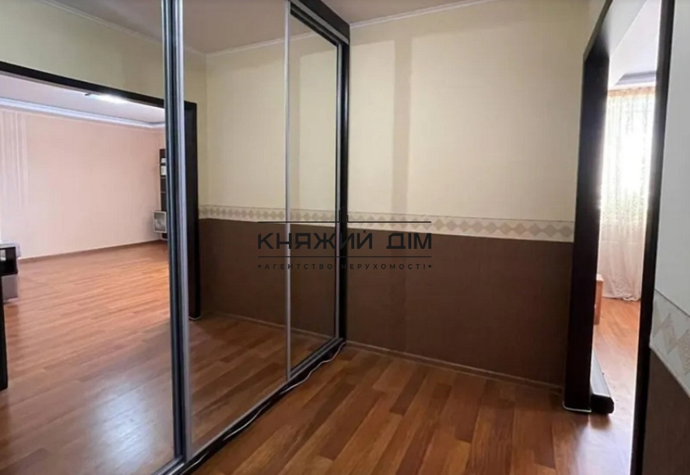 Продаж великої 1-кімнатної квартири 56 м2 в Ірпені, центральний парк. № 21146102 Ірпінь - фото 15