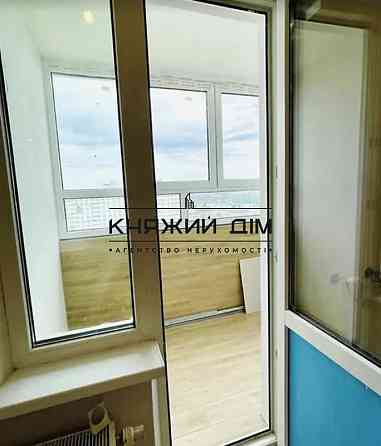 Продаж Квартира 1-кімнатна, 25/25 поверх на Одеське шосе Київ