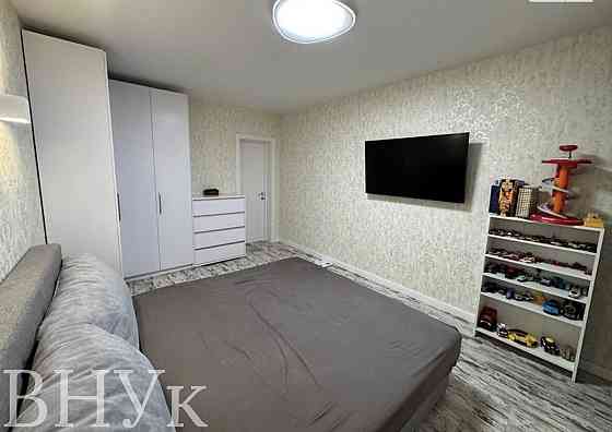 Продаж Квартира 3-кімнатна, 1/9 поверх на Заньковецької, 25 Uzhhorod