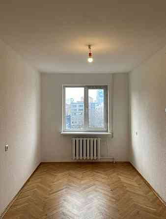 Продаж Квартира 2-кімнатна, 7/9 поверх на Глибочицька вул., д. 12 Kiev