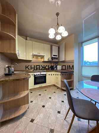 Оренда Квартира 1-кімнатна, 4/9 поверх на вул. Кошова 