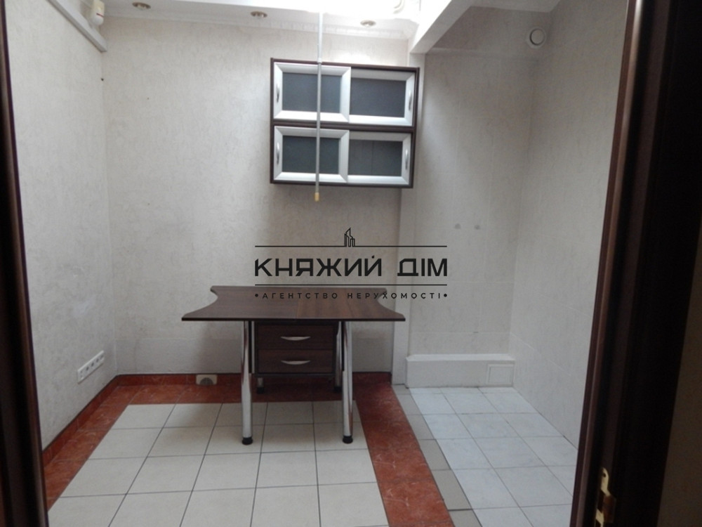 Оренда офісне приміщення на Межигорская ул. поверх - 4/4 Kiev - photo 12