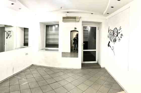 Продаж комерційне приміщення на ул. Старопортофранковская, 37 приміщень - 3, поверх - 1 Одеса