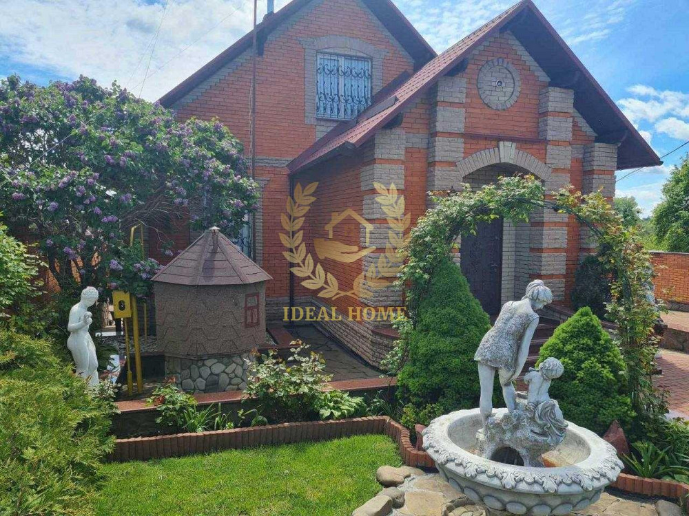 Продам будинок з євроремонтом у селі Триліси,  - фото 1