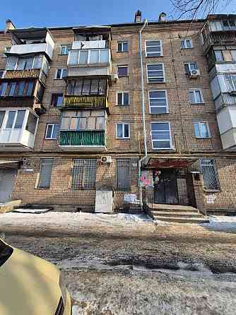 Продаж Квартира 2-кімнатна, 3/5 поверх на Харьковское шоссе вул., д. 12 Kiev