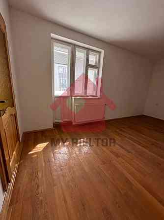 Продаж чотирикімнатної квартири по вул.Капушанська. Uzhhorod