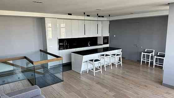 Продаж Квартира 4-кімнатна, 16/16 поверх на проспект Шевченко, 12/1 Odessa