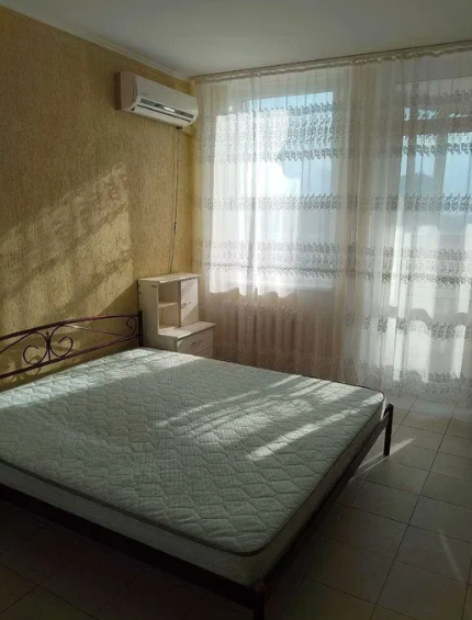 Оренда Квартира 1-кімнатна, 19/20 поверх на Олени Пчілки, 2а Київ - фото 1