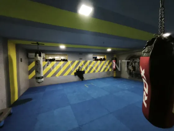 For sale Space In Residential Building area 145 sq.m  at Лінтура 10 Uzhhorod