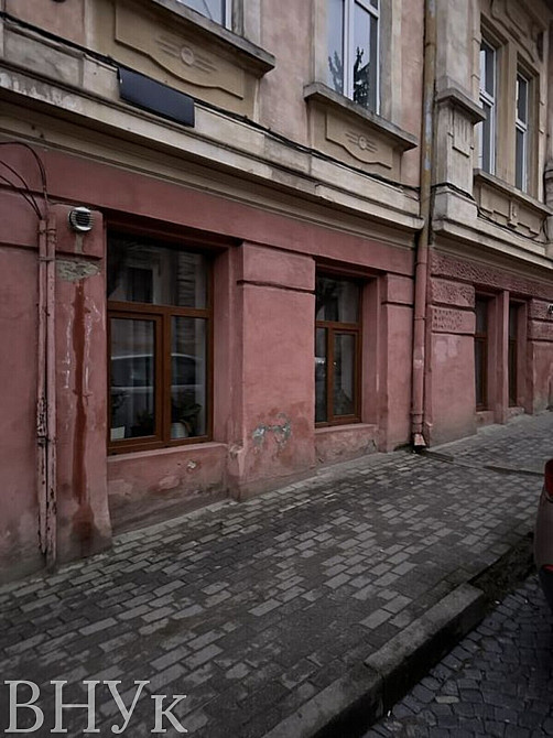 Продаж Квартира 3-кімнатна, 1/3 поверх на Шевченко Чернівці - фото 1