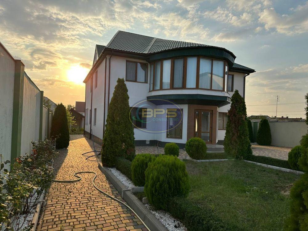 Продаж 3-поверховий Будинок з ділянкою 10 сот 360 кв.м 6 кімн.  Сухий Лиман - фото 1
